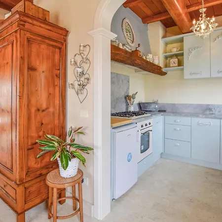 Gorgeous In With Kitchen Holiday home *