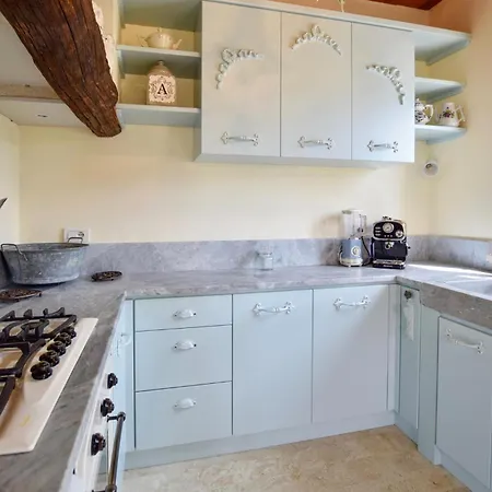 Gorgeous In With Kitchen Holiday home Pietrasanta